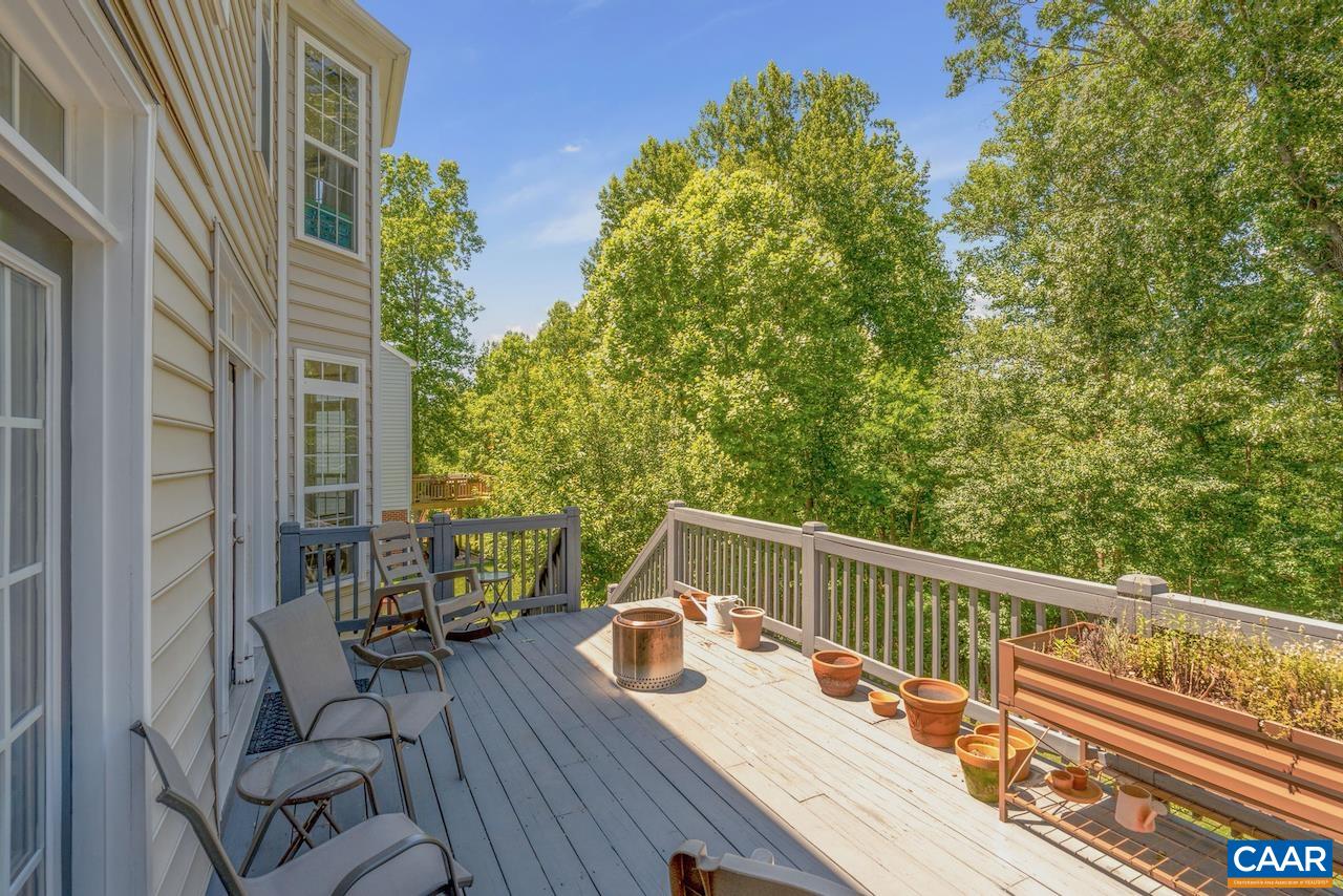 1418 CEDARWOOD CT