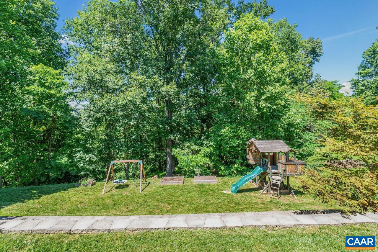 1418 CEDARWOOD CT
