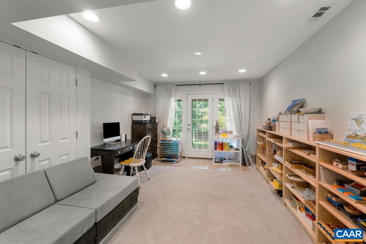 1418 CEDARWOOD CT