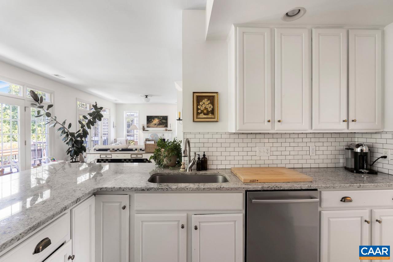 1418 CEDARWOOD CT