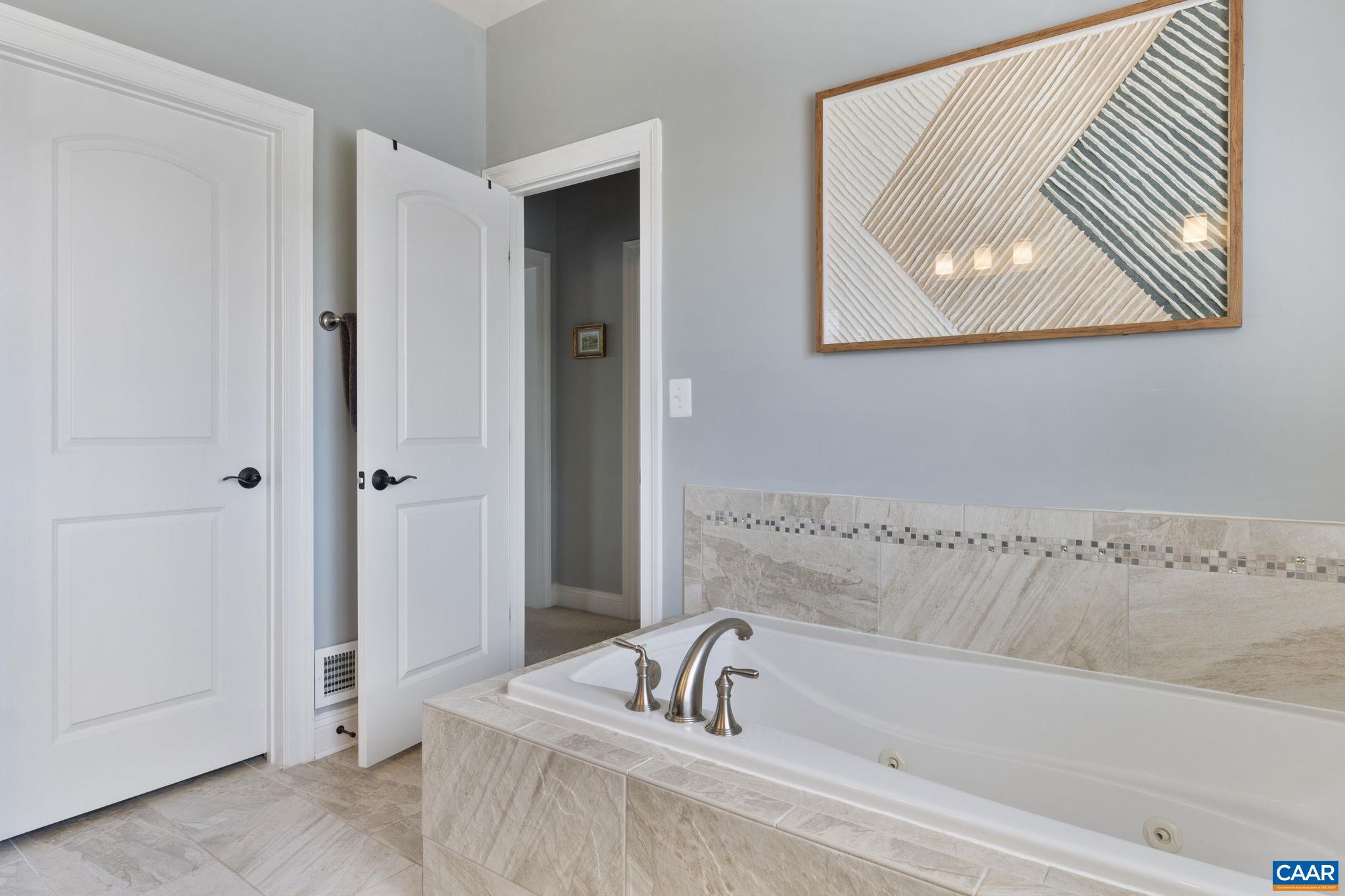 2610 LAVACA CT