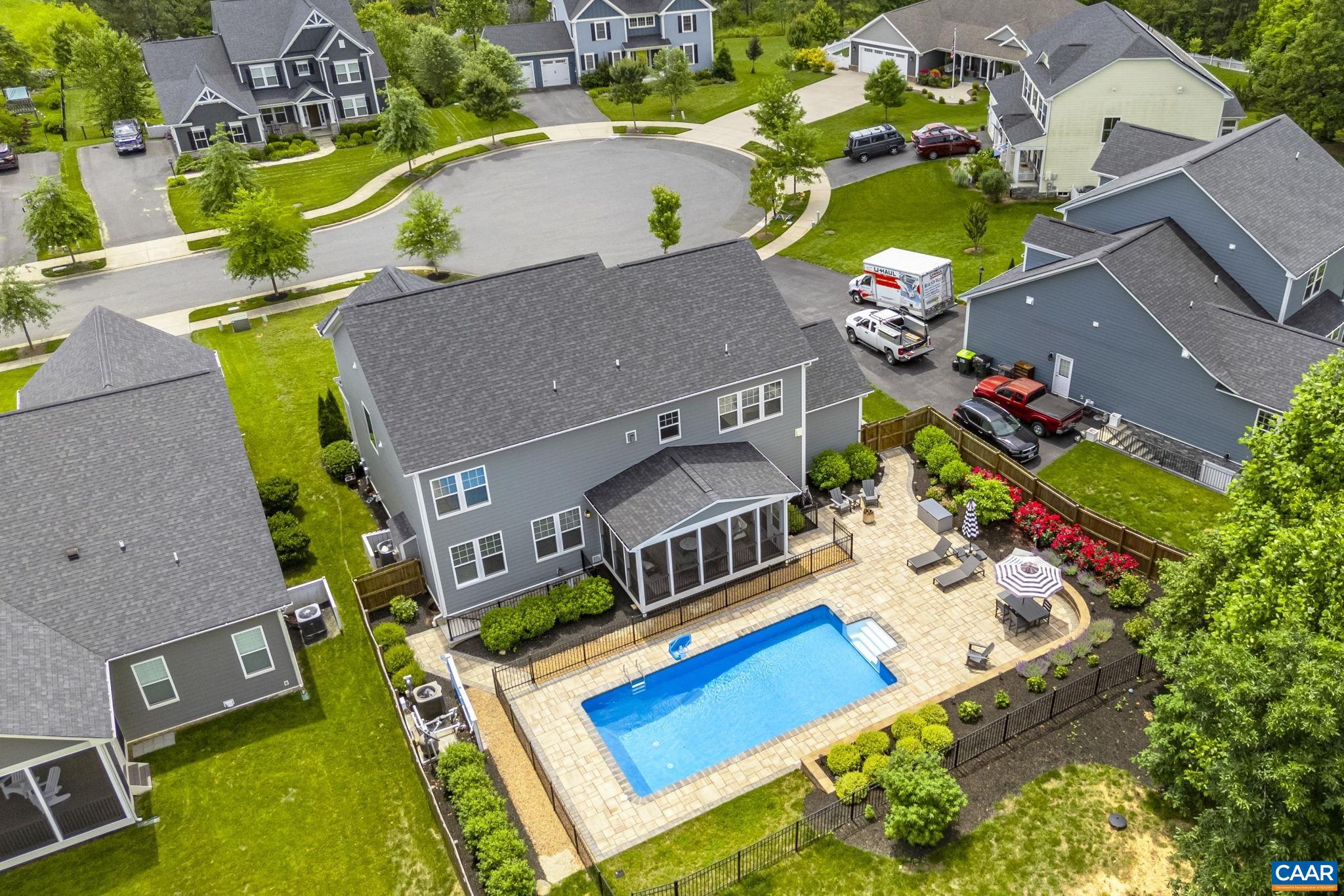 2610 LAVACA CT