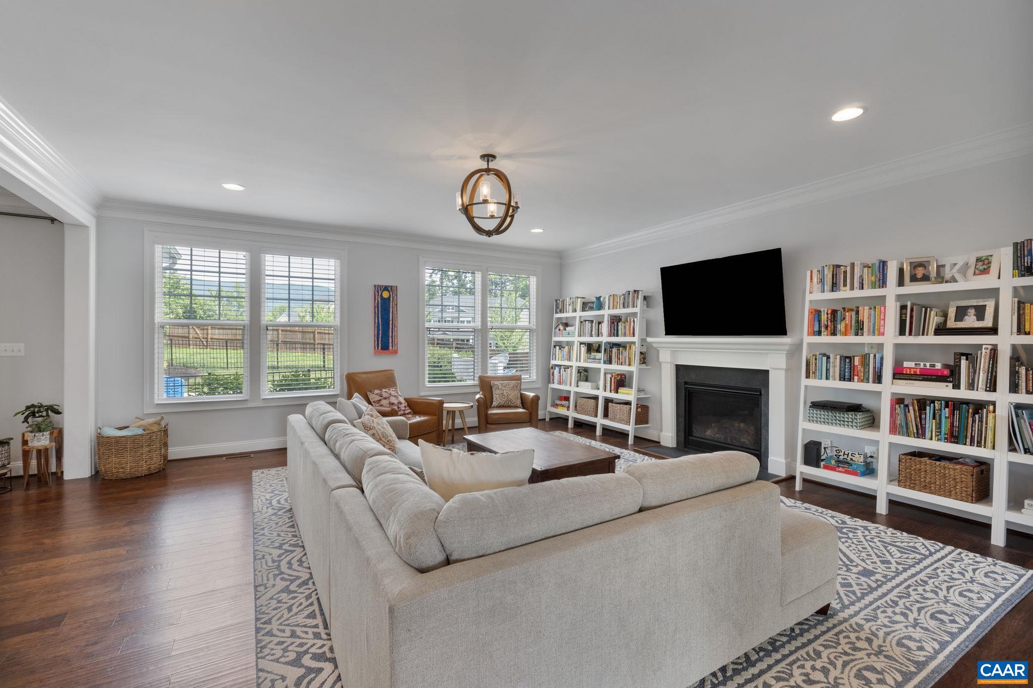 2610 LAVACA CT