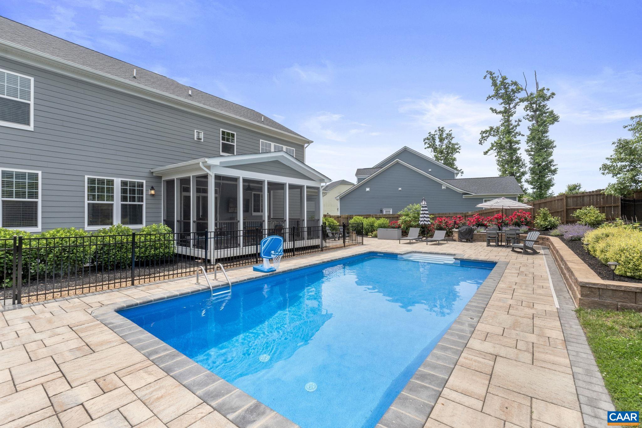 2610 LAVACA CT