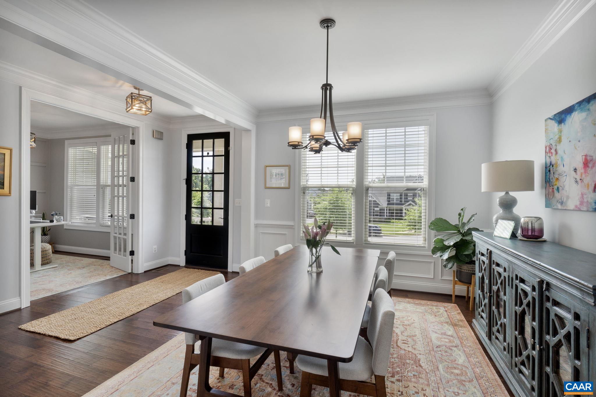 2610 LAVACA CT