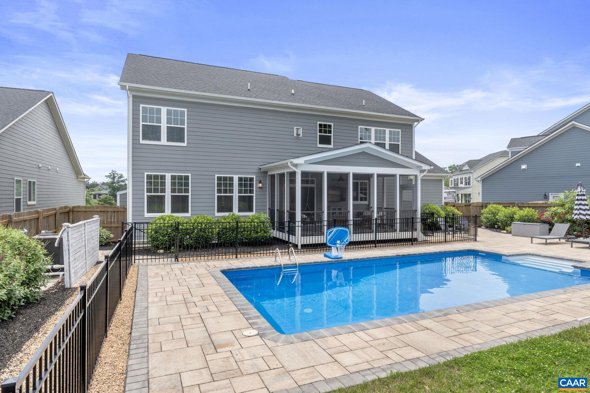 2610 LAVACA CT