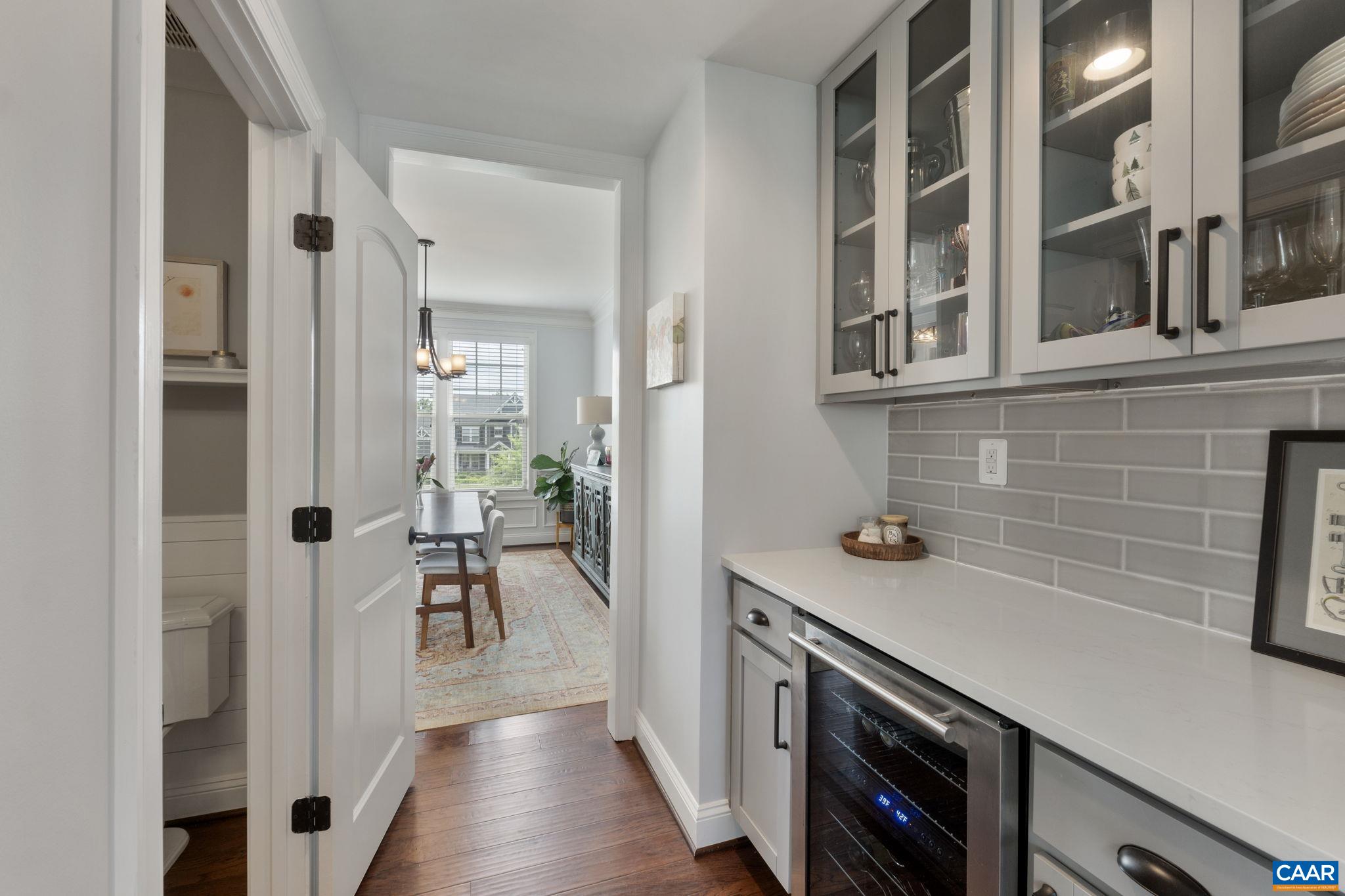 2610 LAVACA CT
