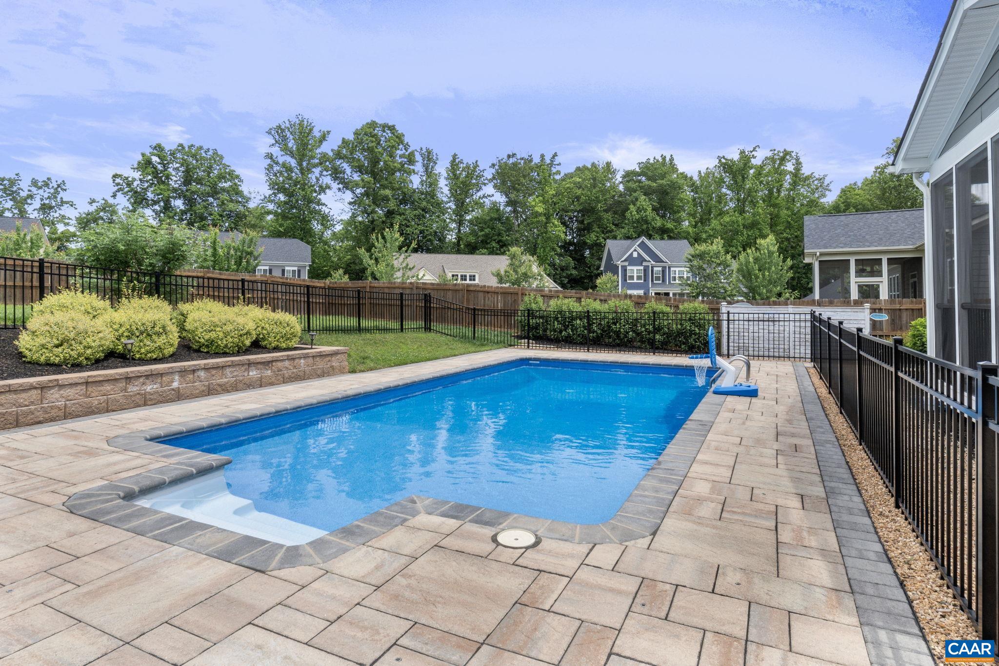 2610 LAVACA CT