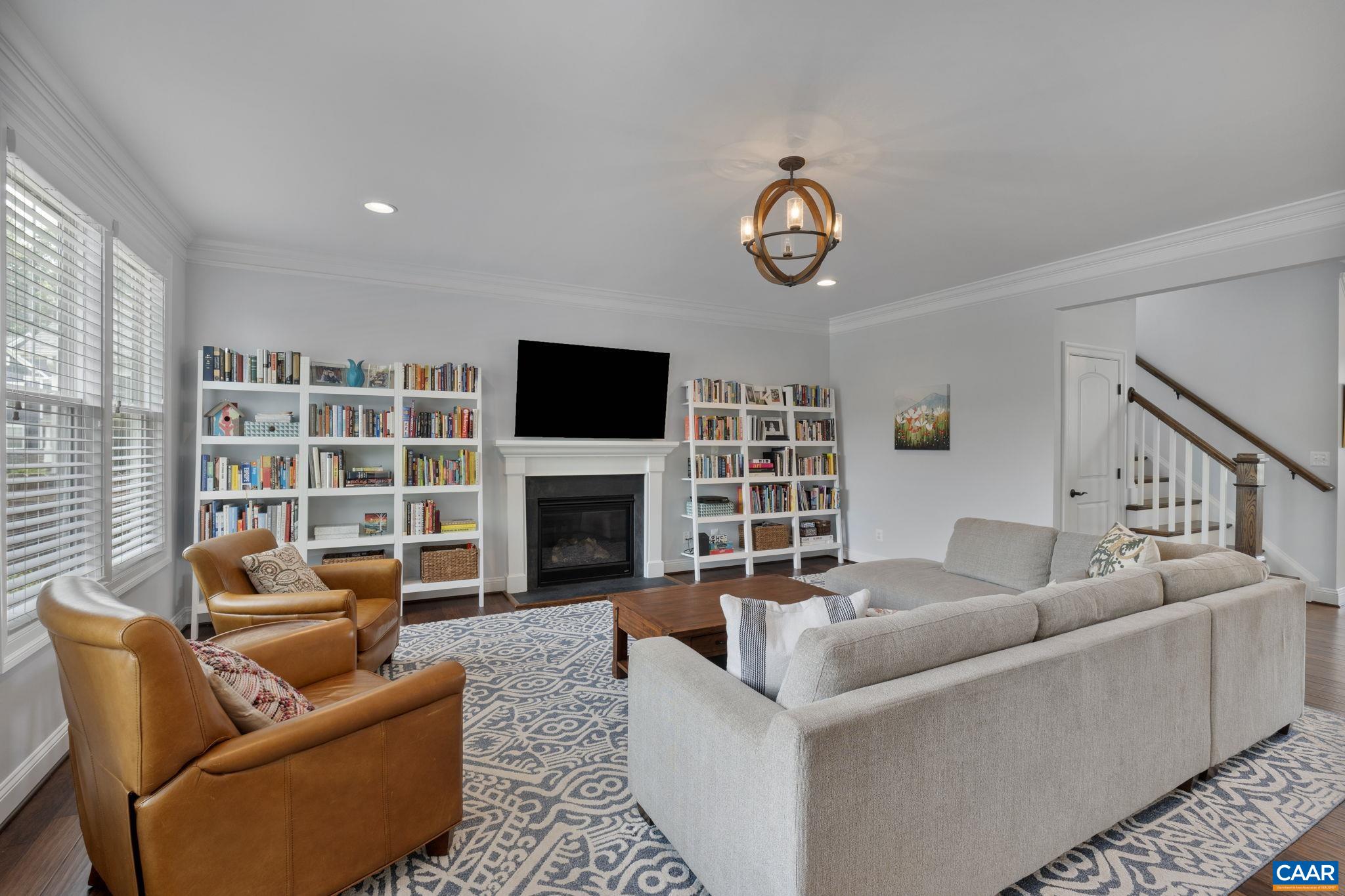 2610 LAVACA CT