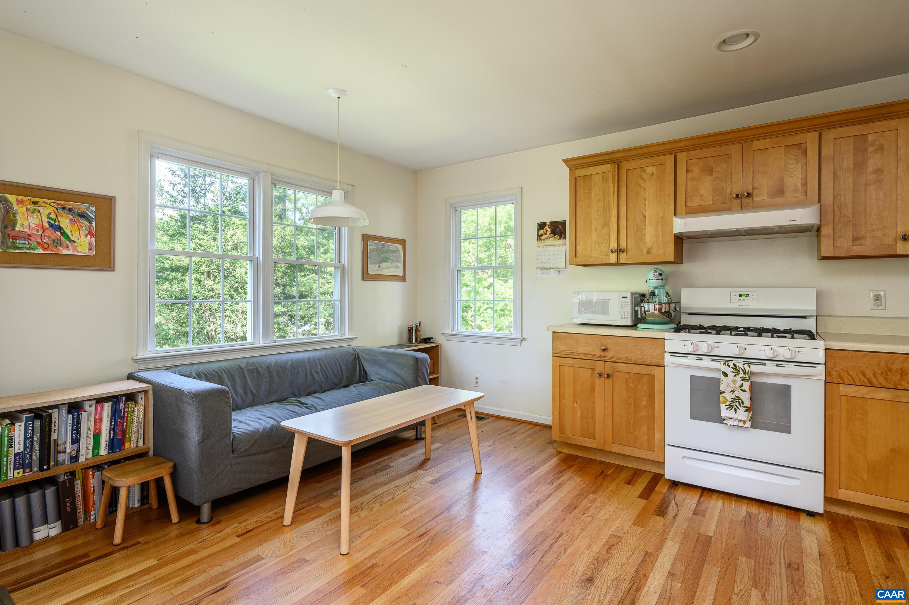 2607 JEFFERSON PARK AVE