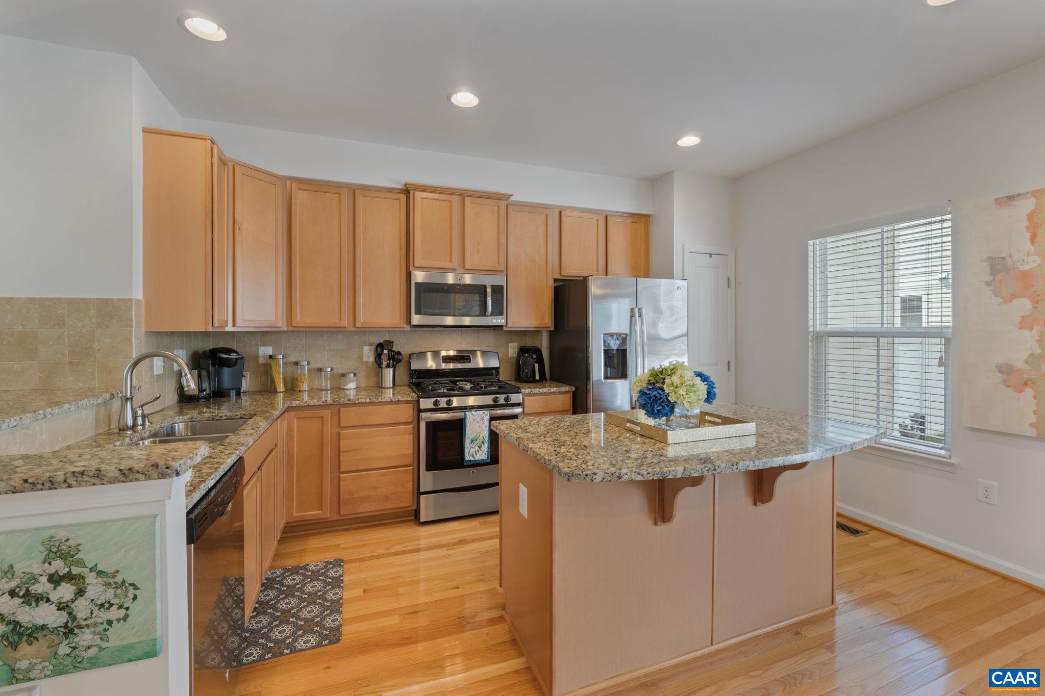 237 PEBBLE BEACH CT