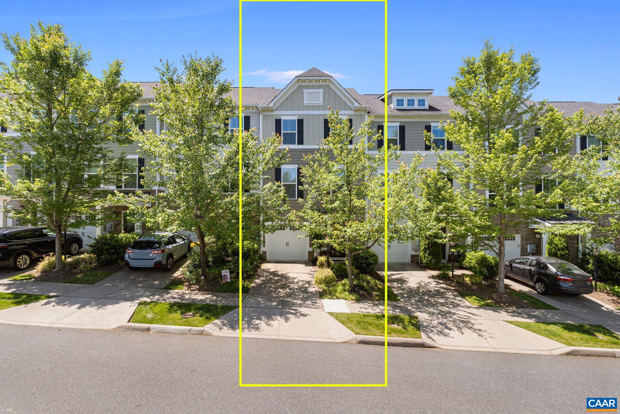 237 PEBBLE BEACH CT