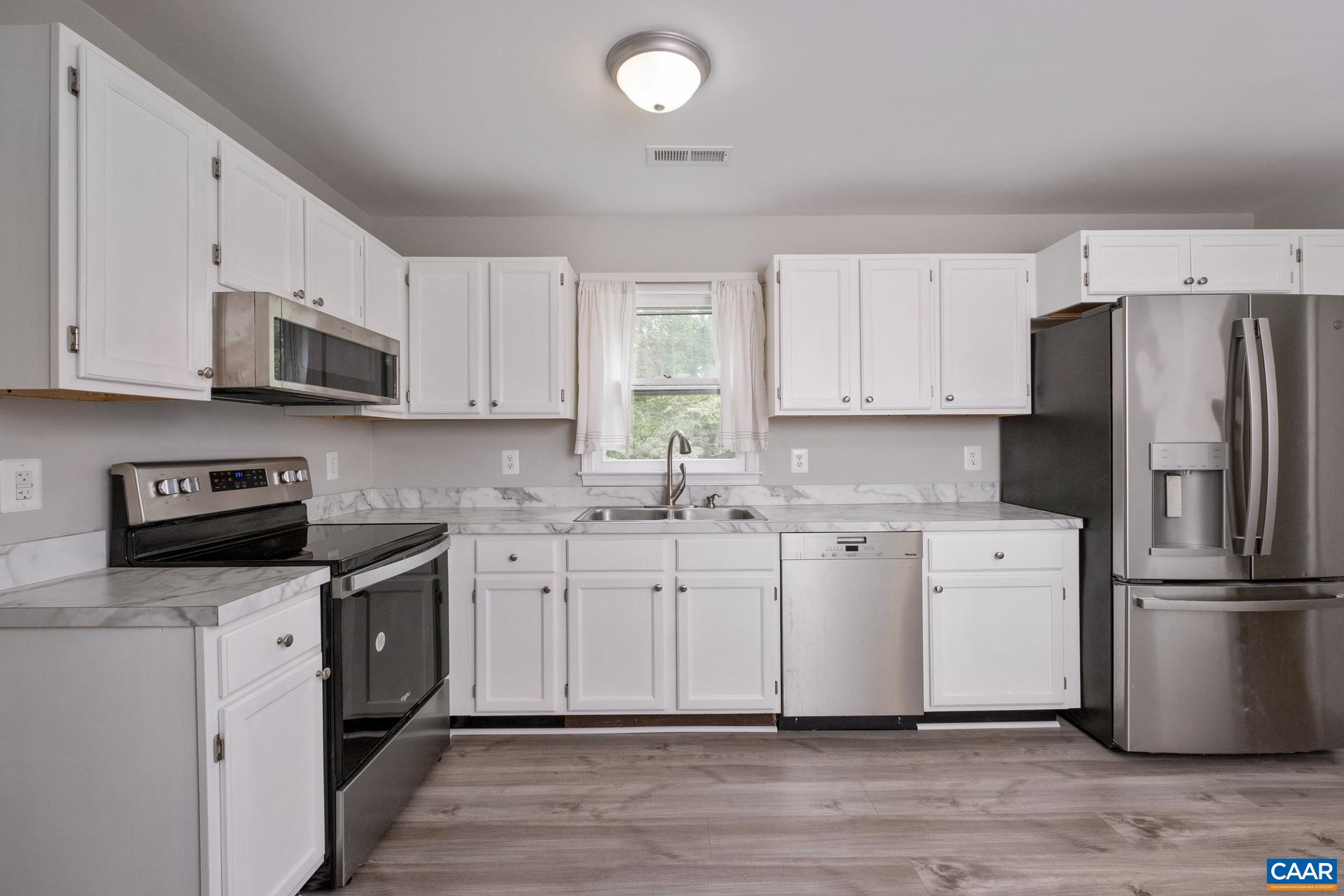 93 DANIELS RD
