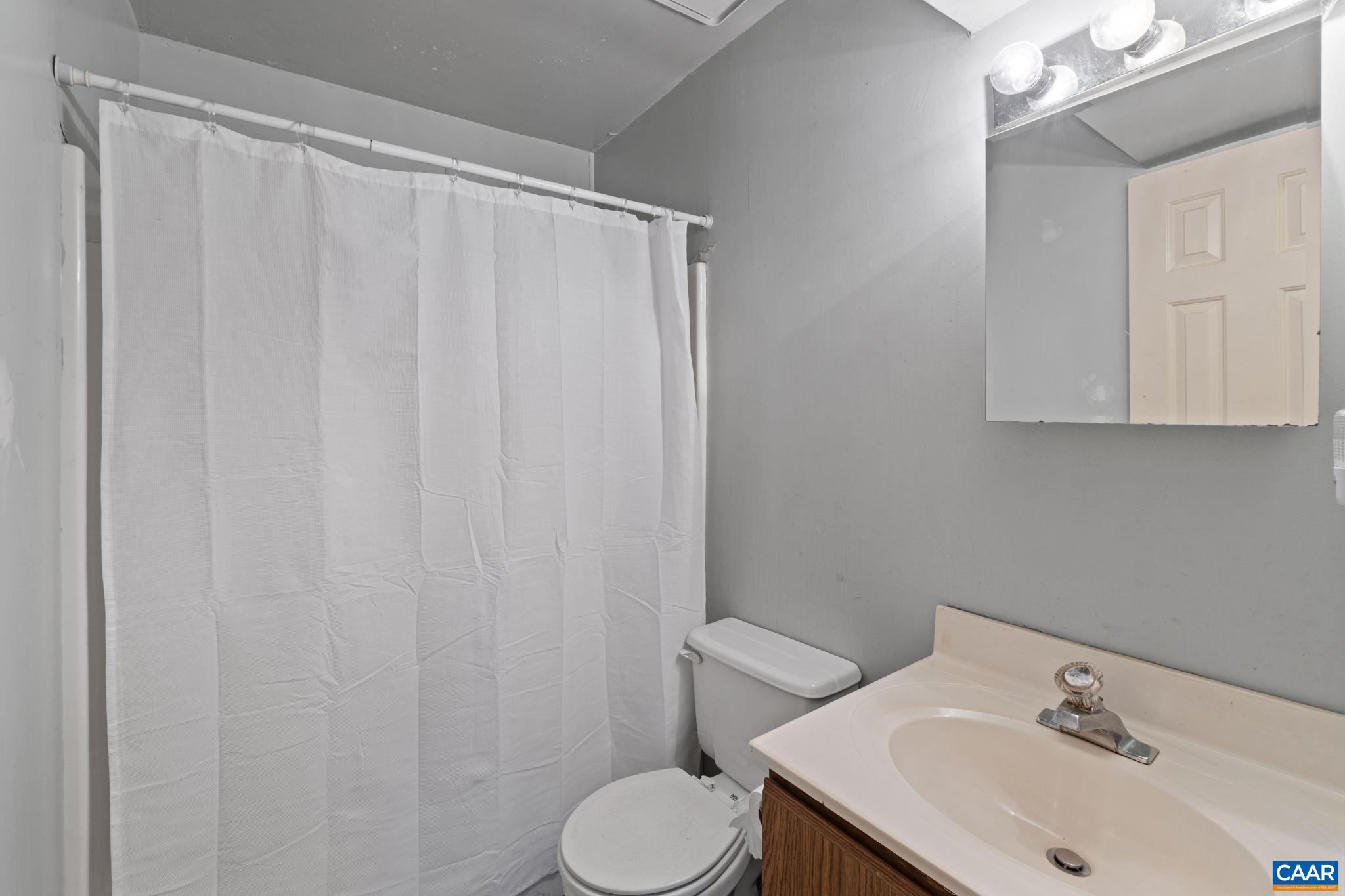 1690 SOURWOOD PL