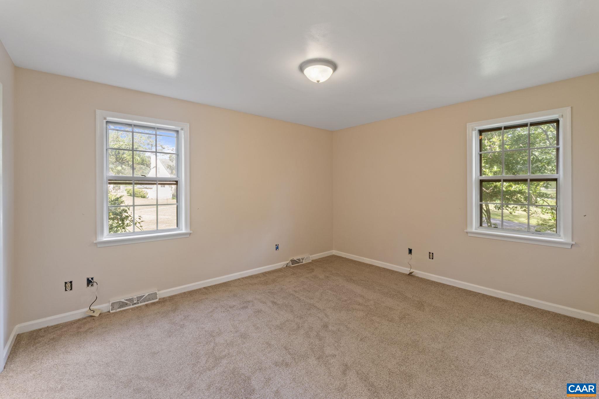 1690 SOURWOOD PL