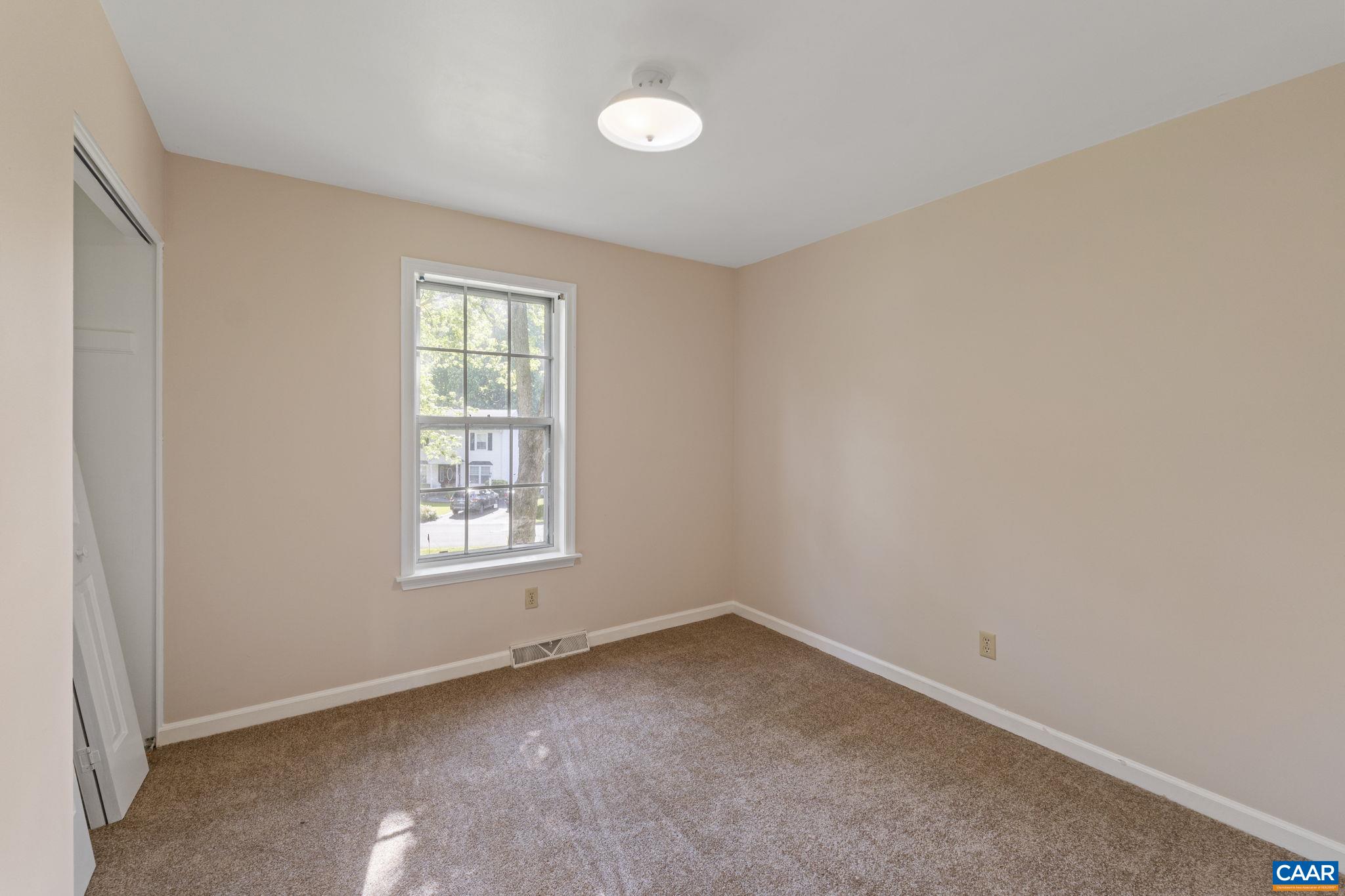 1690 SOURWOOD PL