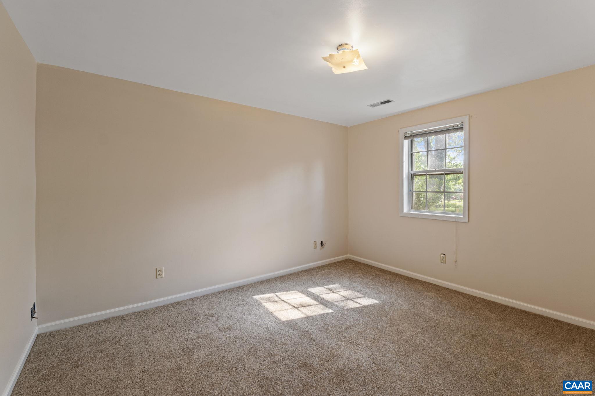 1690 SOURWOOD PL