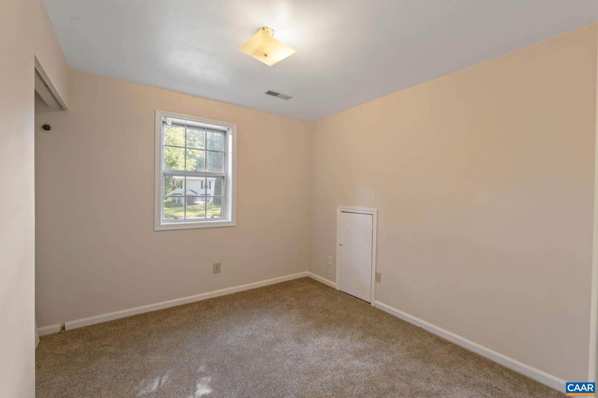 1690 SOURWOOD PL