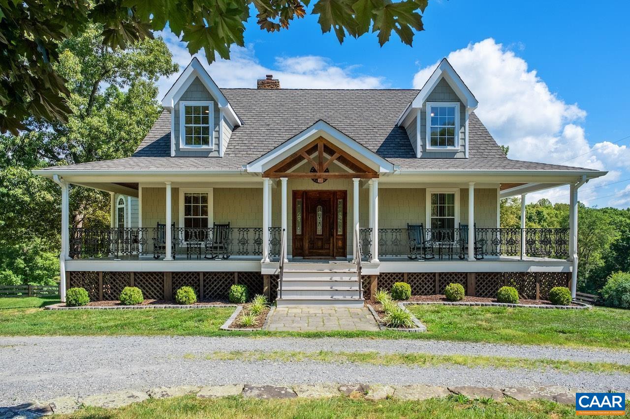 370 PINEY MOUNTAIN LN