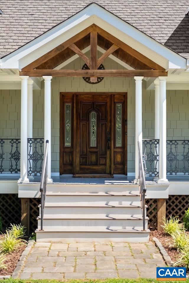 370 PINEY MOUNTAIN LN