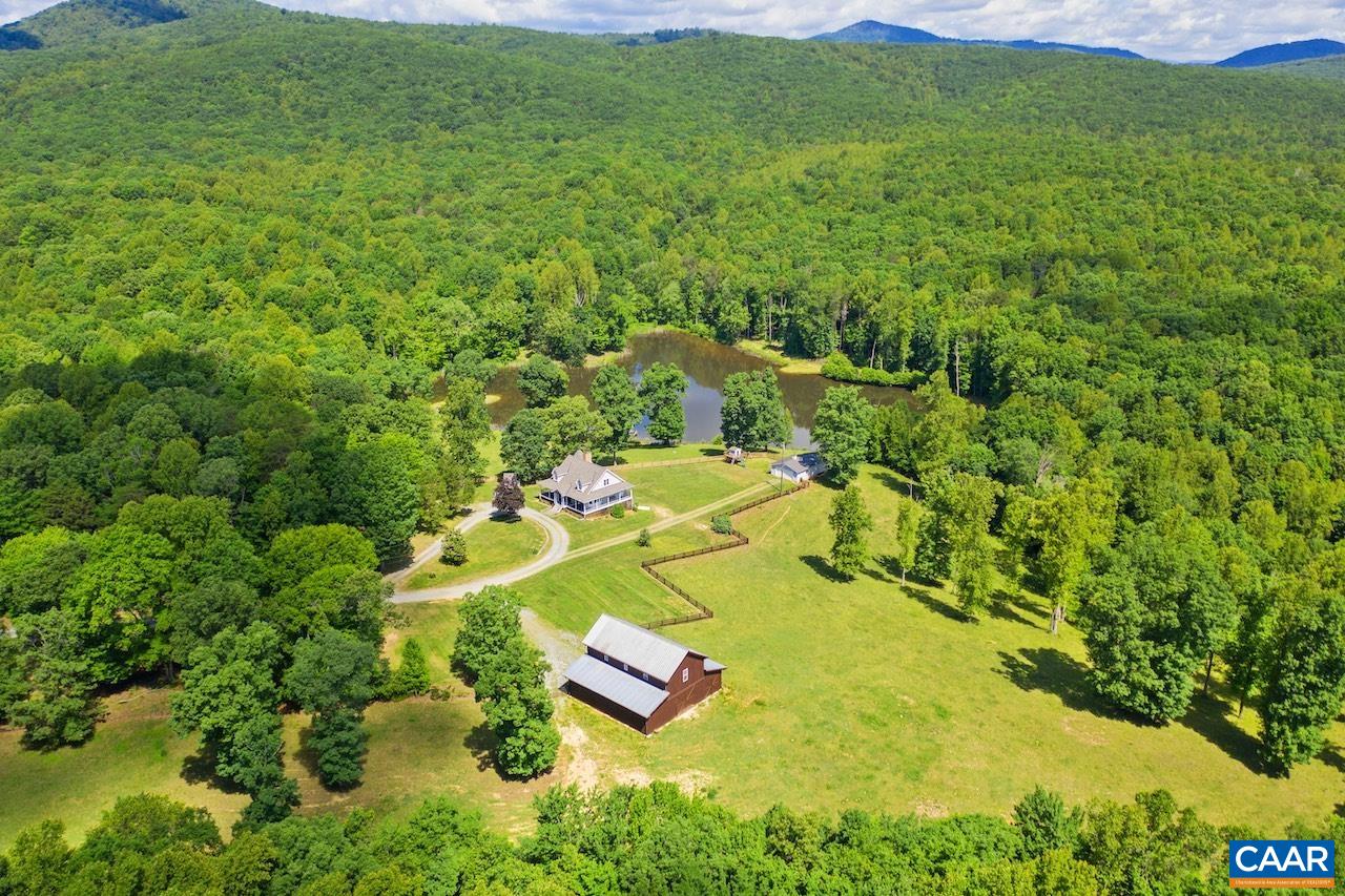 370 PINEY MOUNTAIN LN