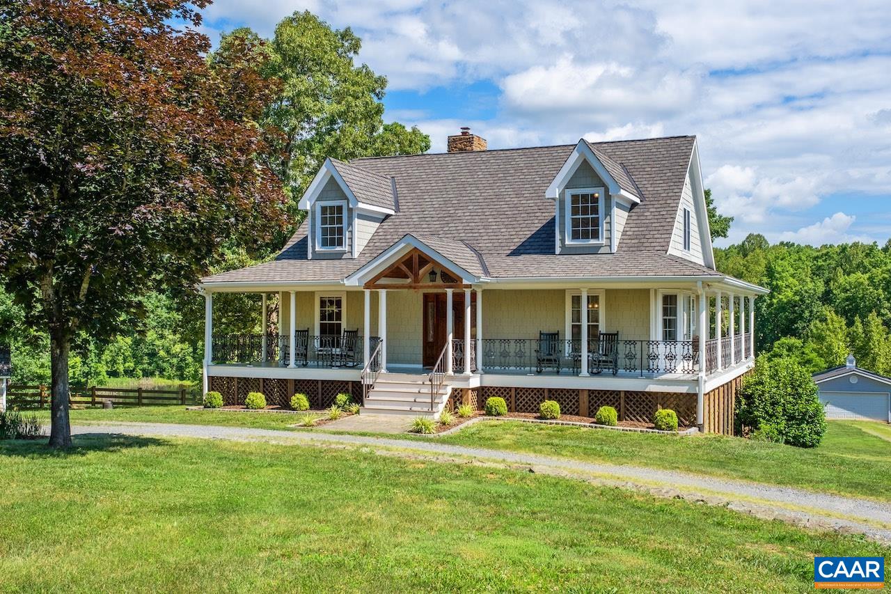 370 PINEY MOUNTAIN LN