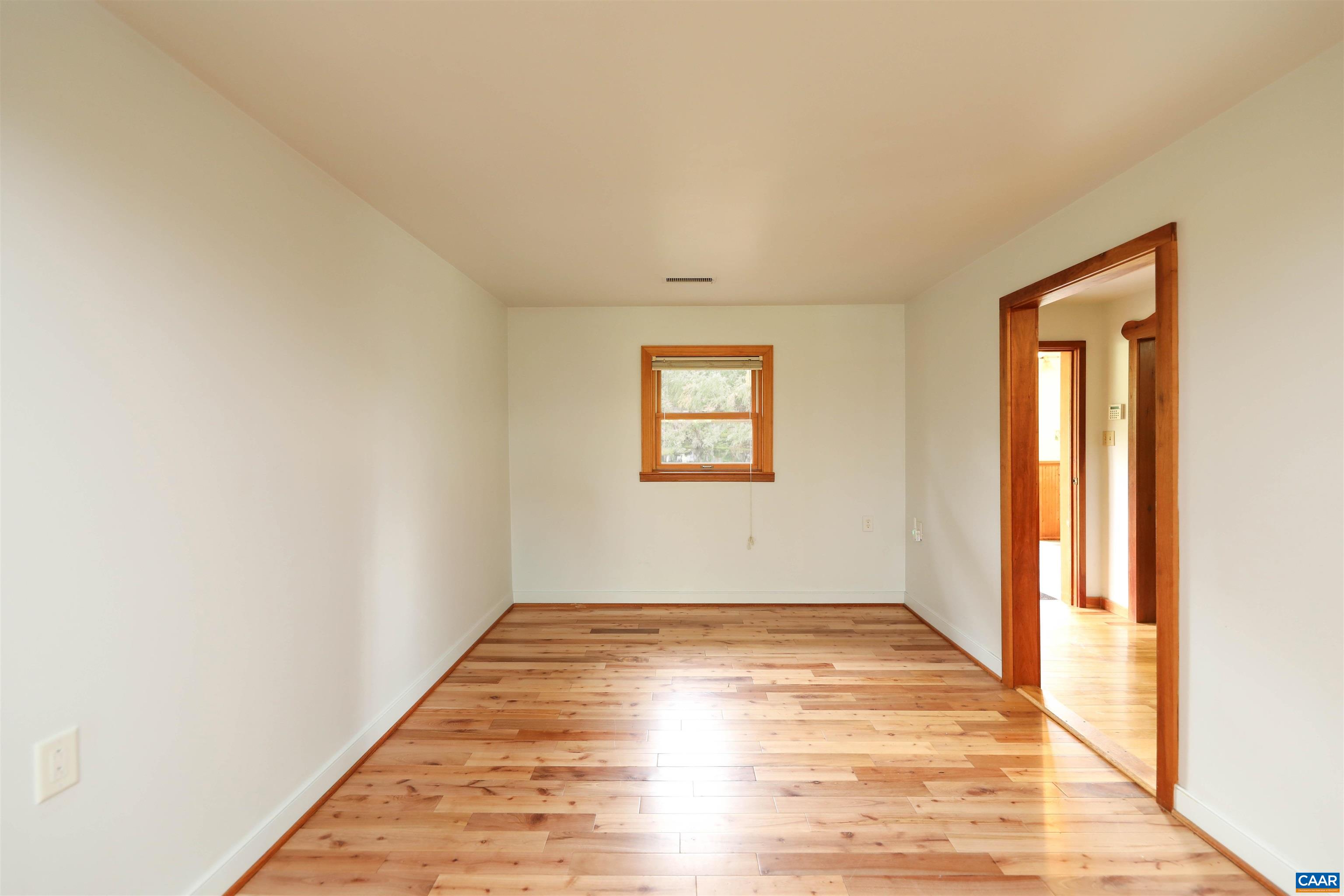 2190 DEVONSHIRE RD