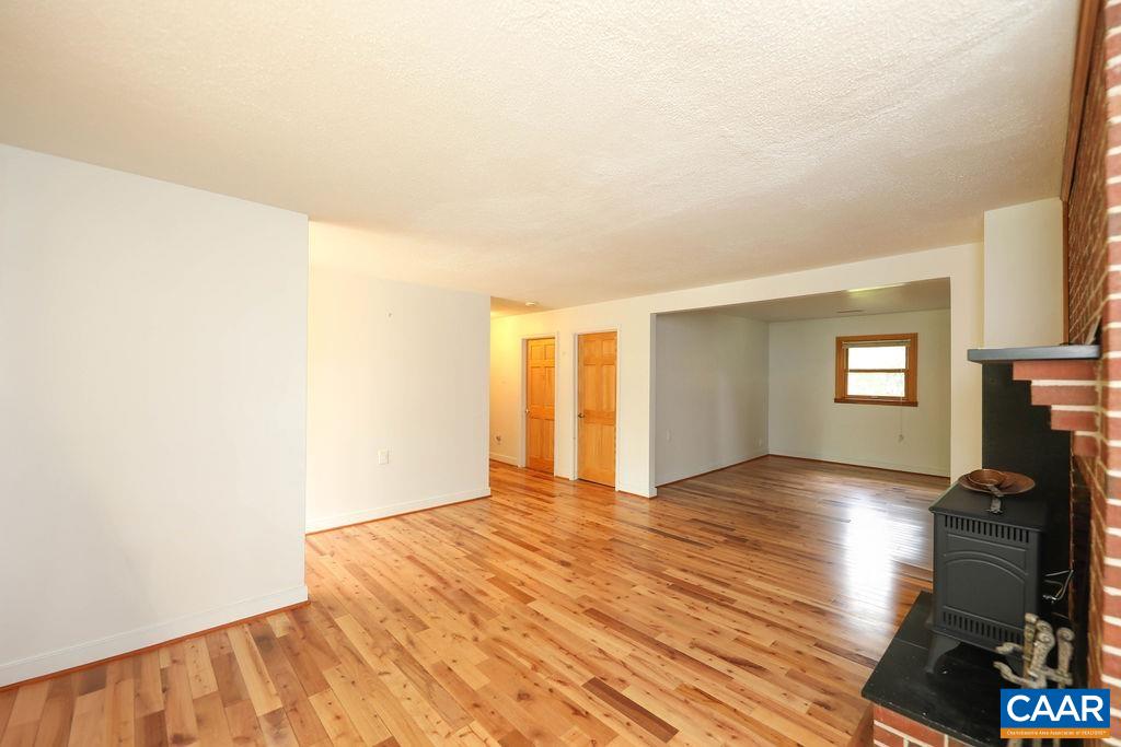2190 DEVONSHIRE RD