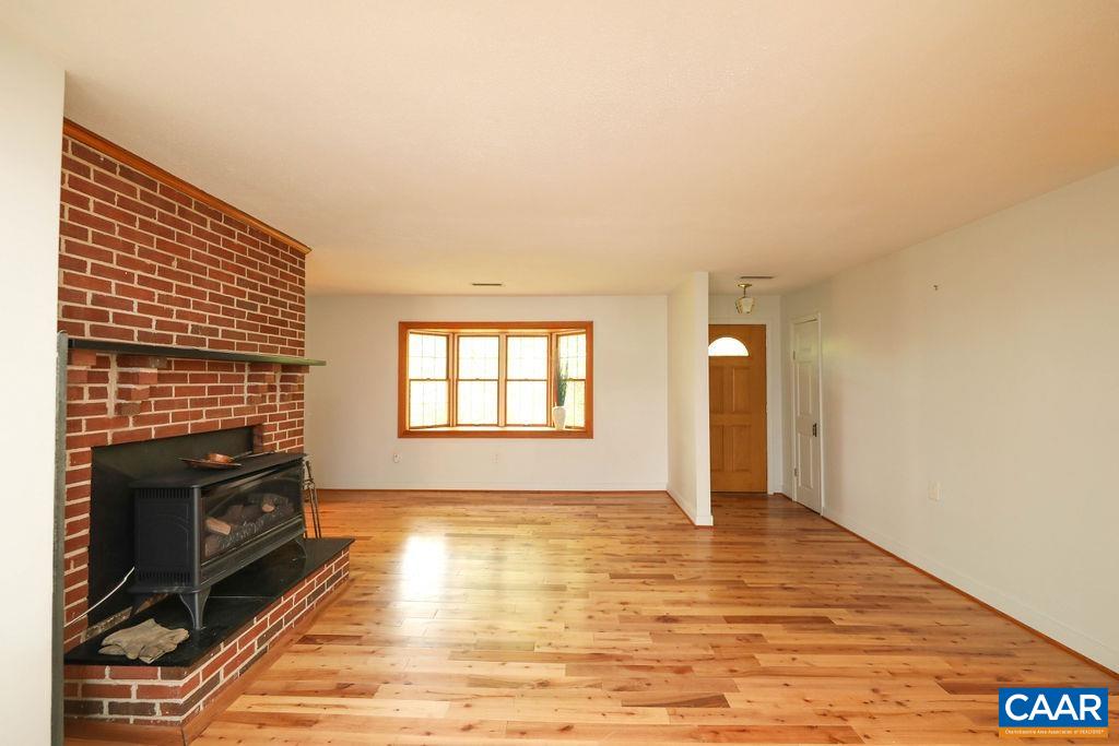 2190 DEVONSHIRE RD