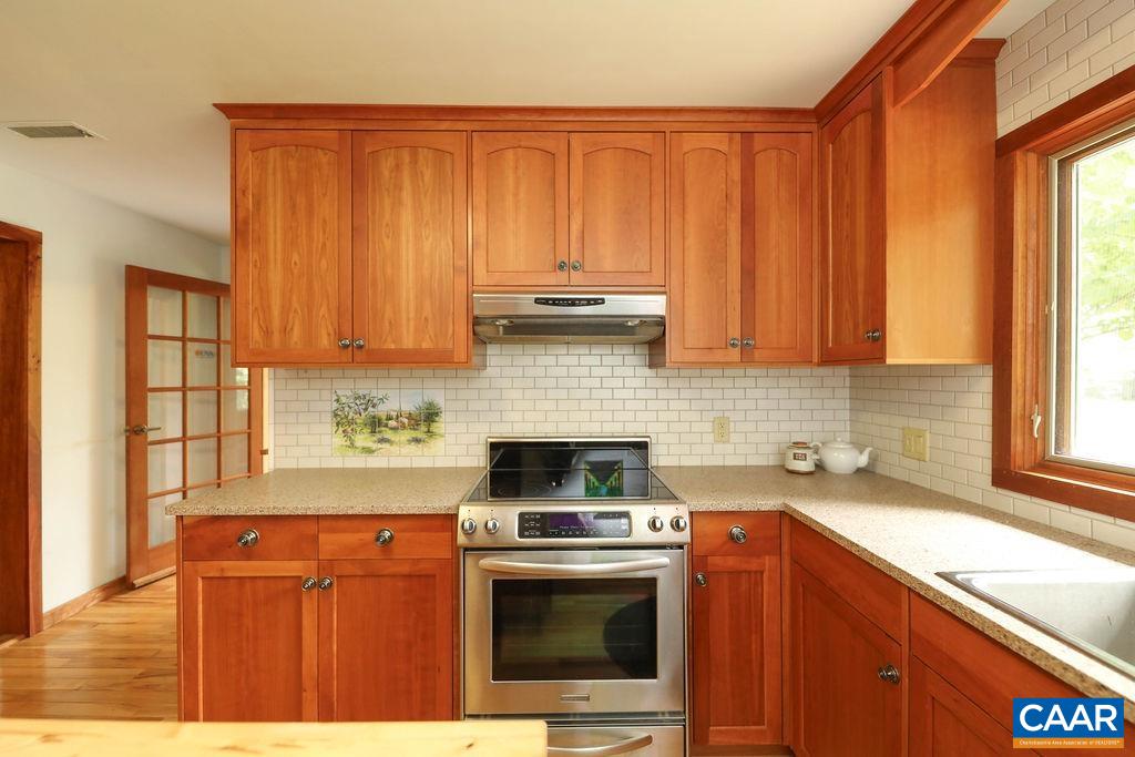 2190 DEVONSHIRE RD