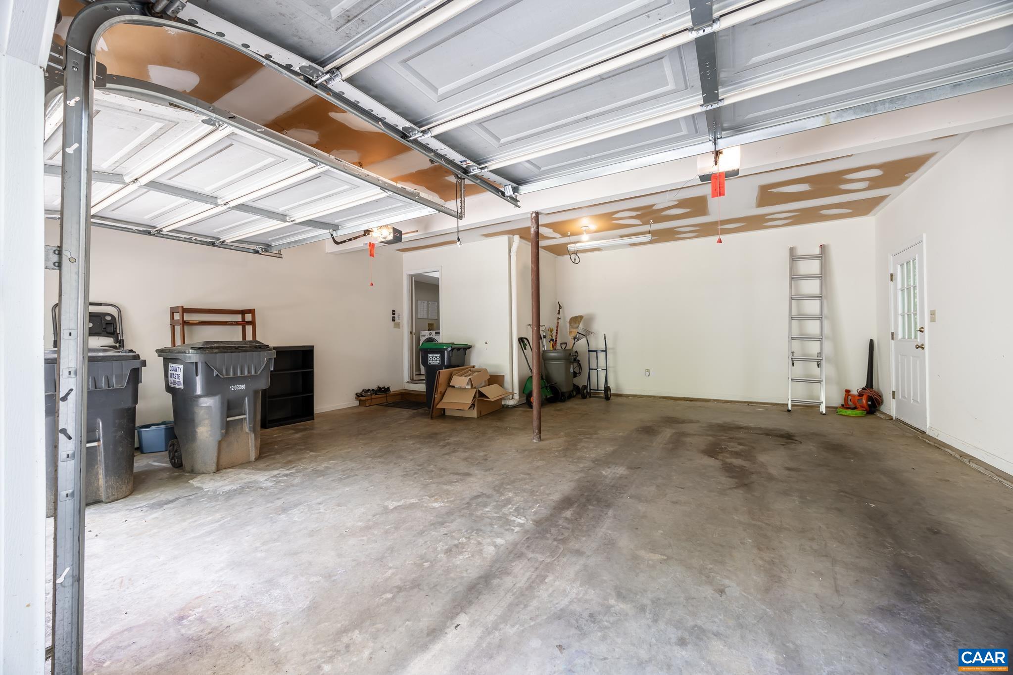 3221 POPLAR RIDGE RD