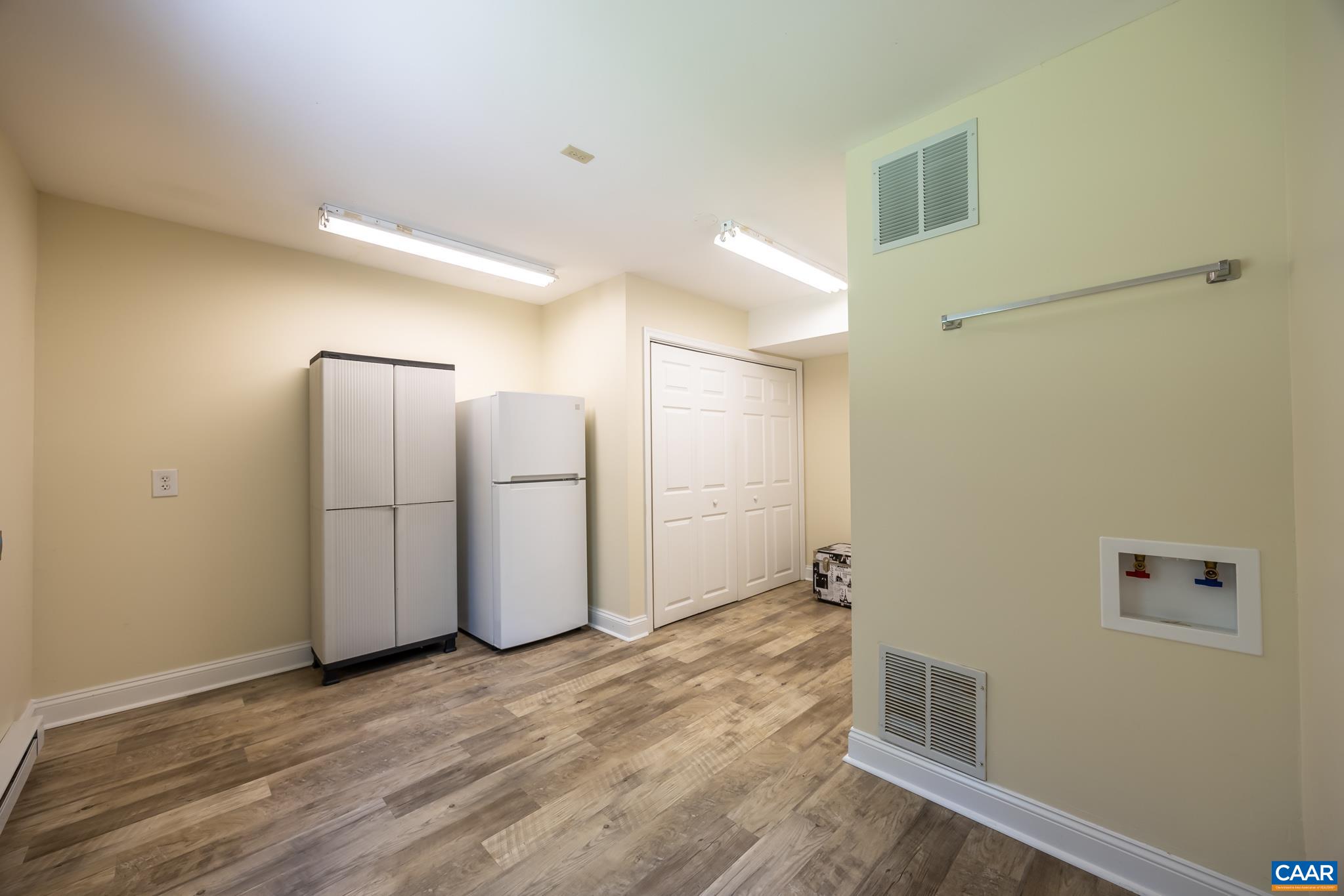 3221 POPLAR RIDGE RD