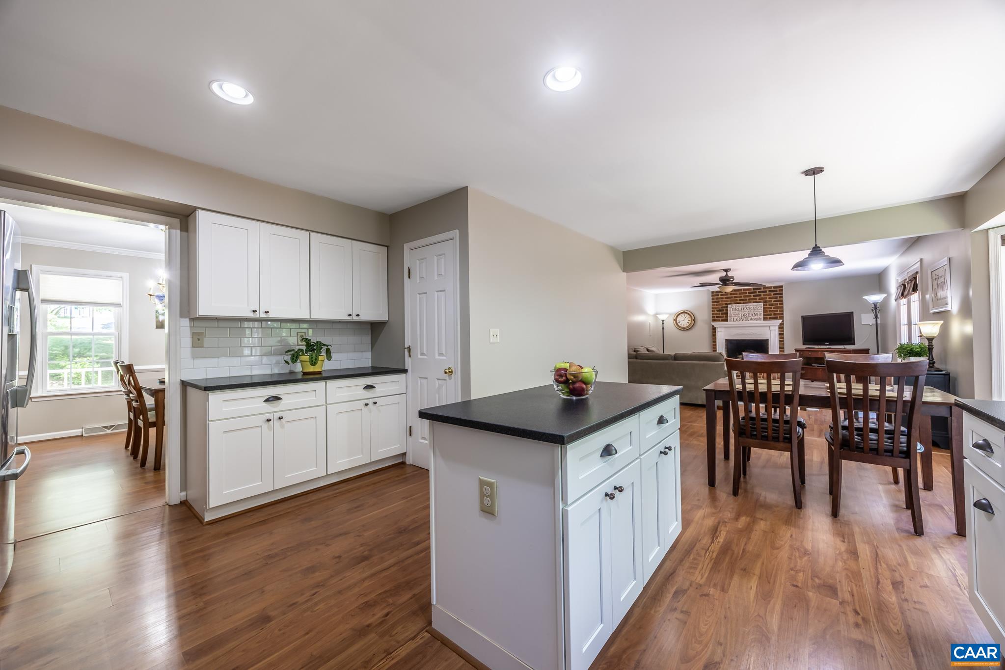 3221 POPLAR RIDGE RD