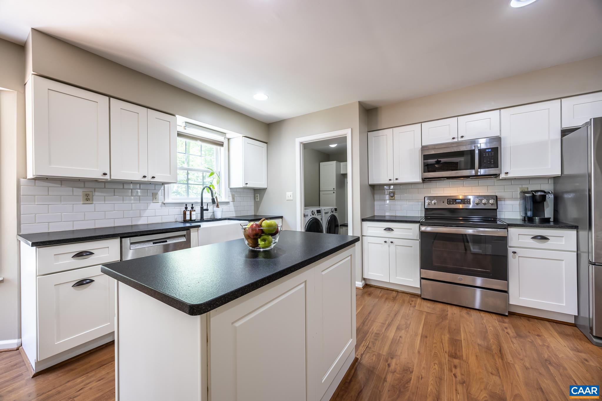 3221 POPLAR RIDGE RD