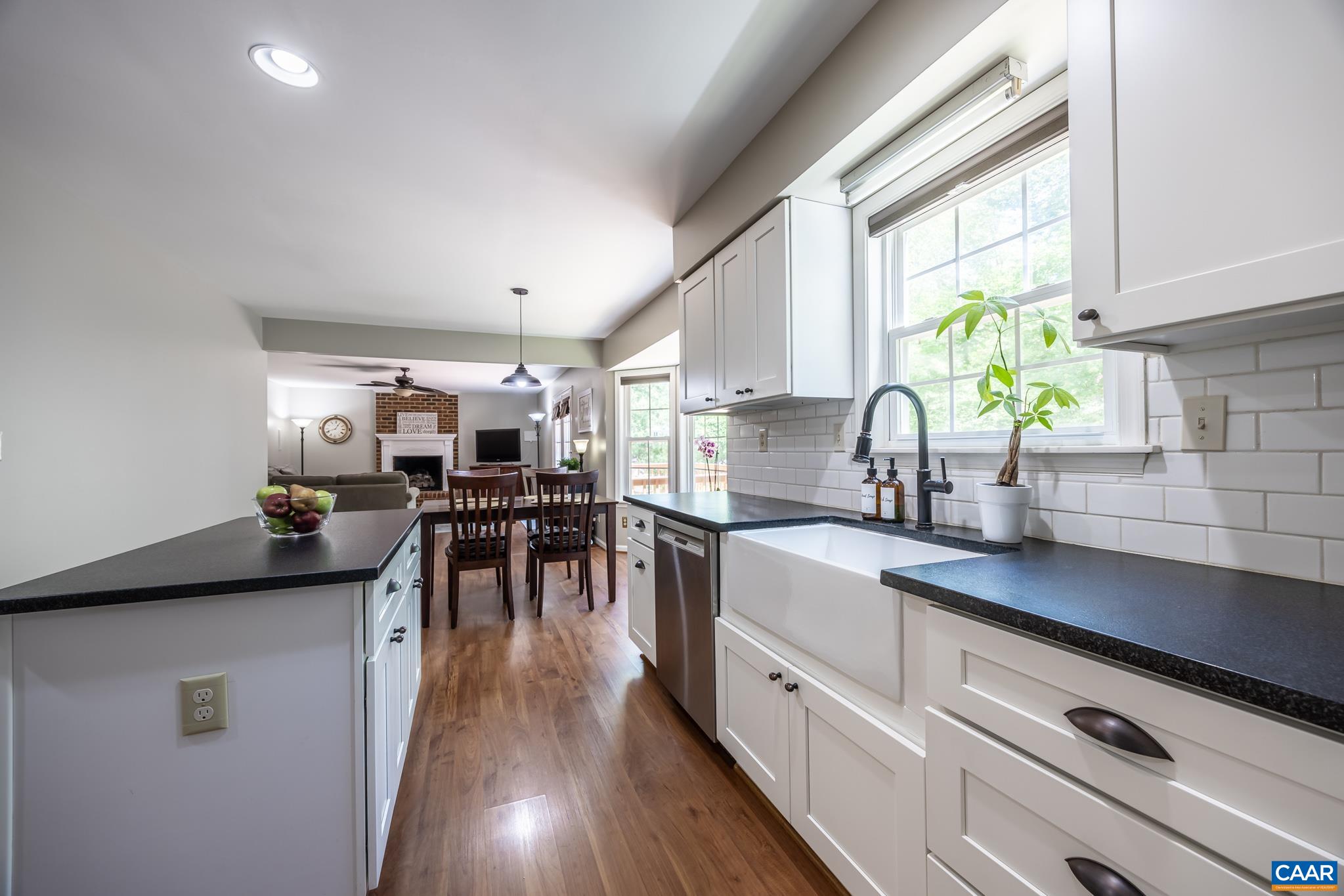 3221 POPLAR RIDGE RD