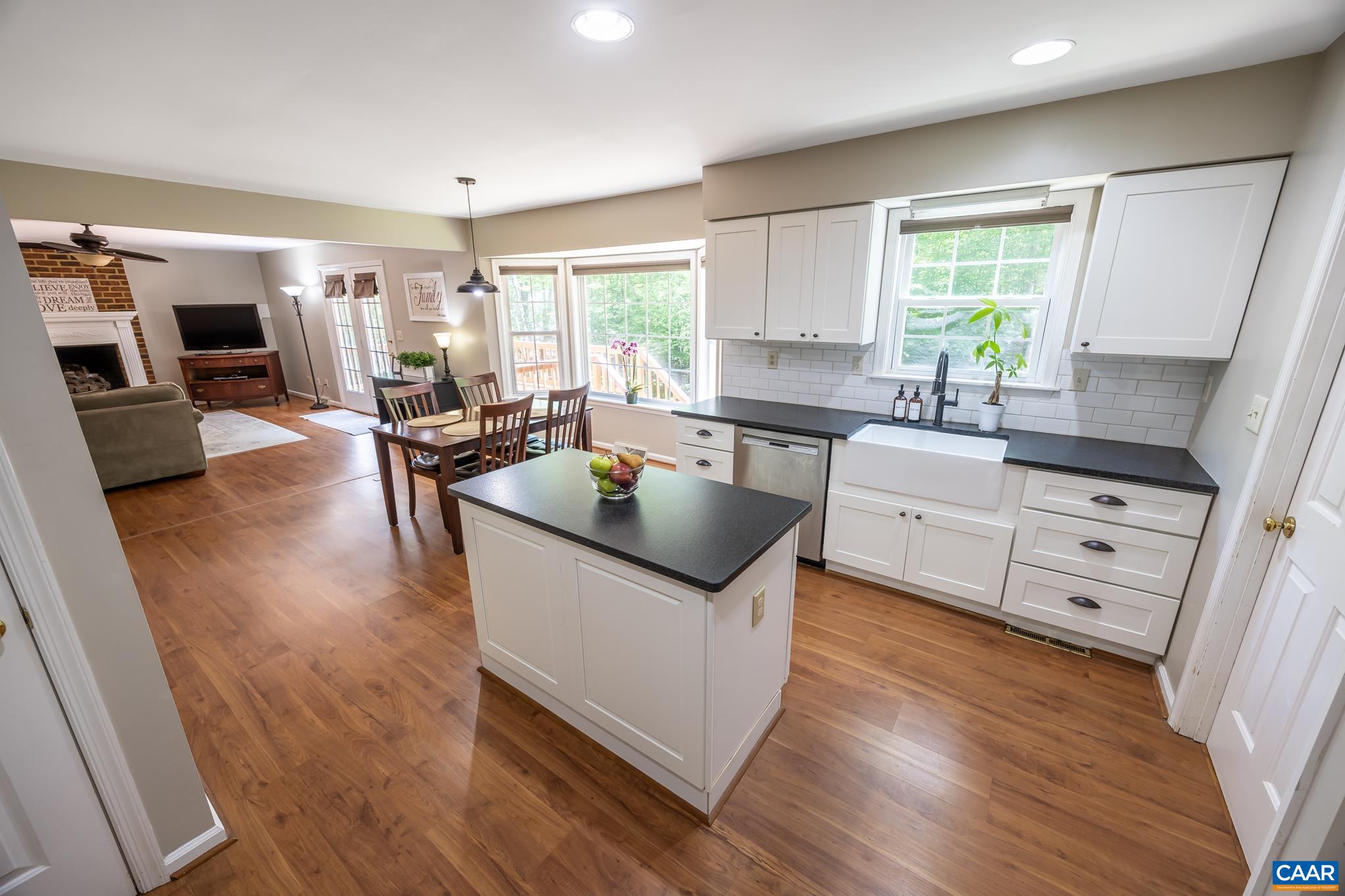 3221 POPLAR RIDGE RD