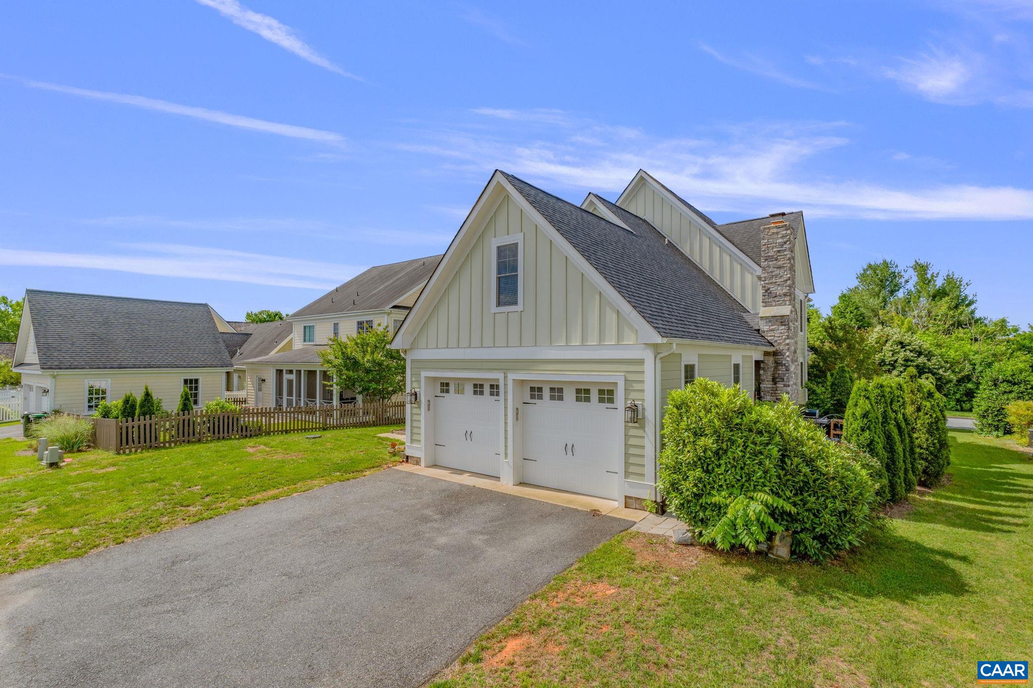 5123 BROOK VIEW RD