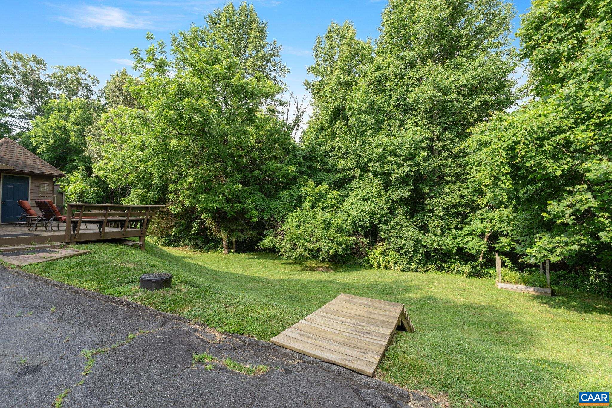 4817 GRASSY KNOLL LN