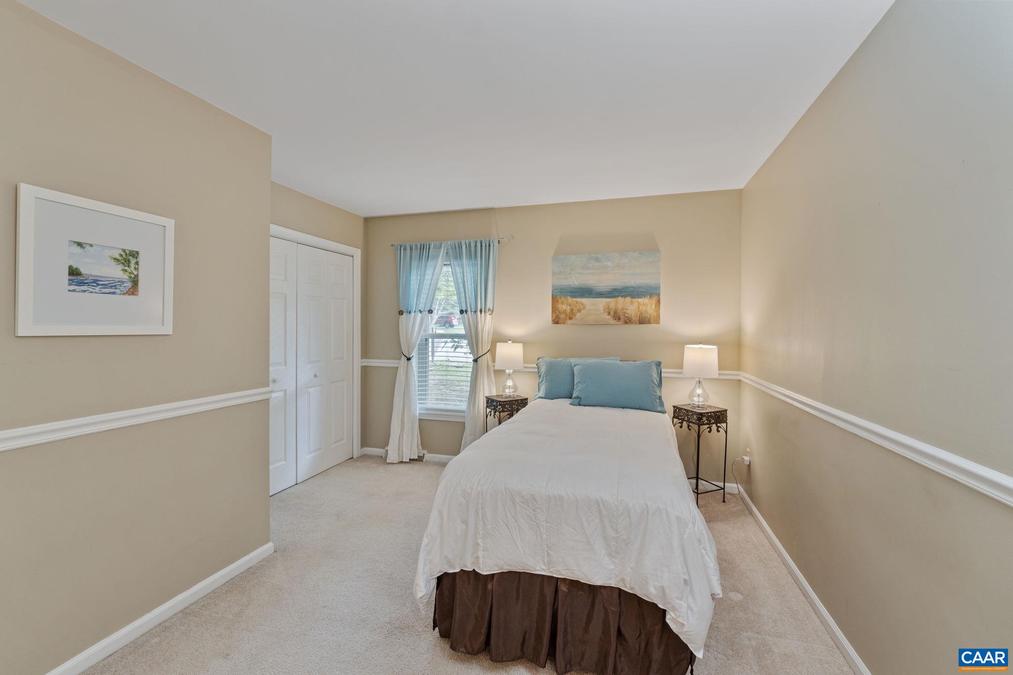 4817 GRASSY KNOLL LN