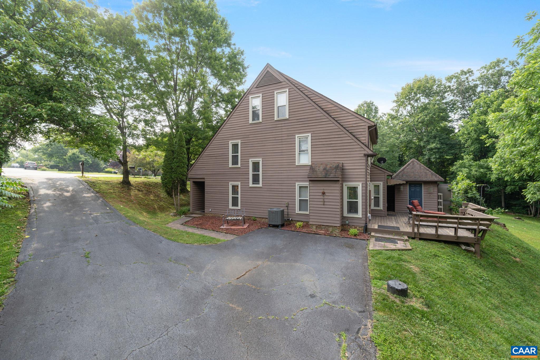 4817 GRASSY KNOLL LN