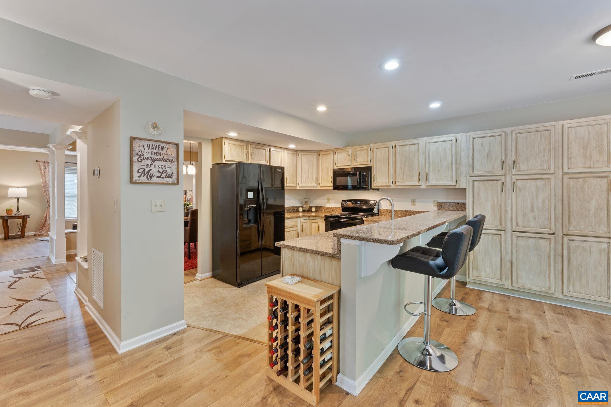 4817 GRASSY KNOLL LN