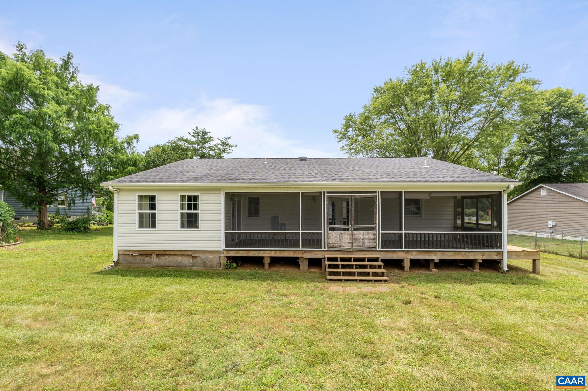 304 CORDELIA DR