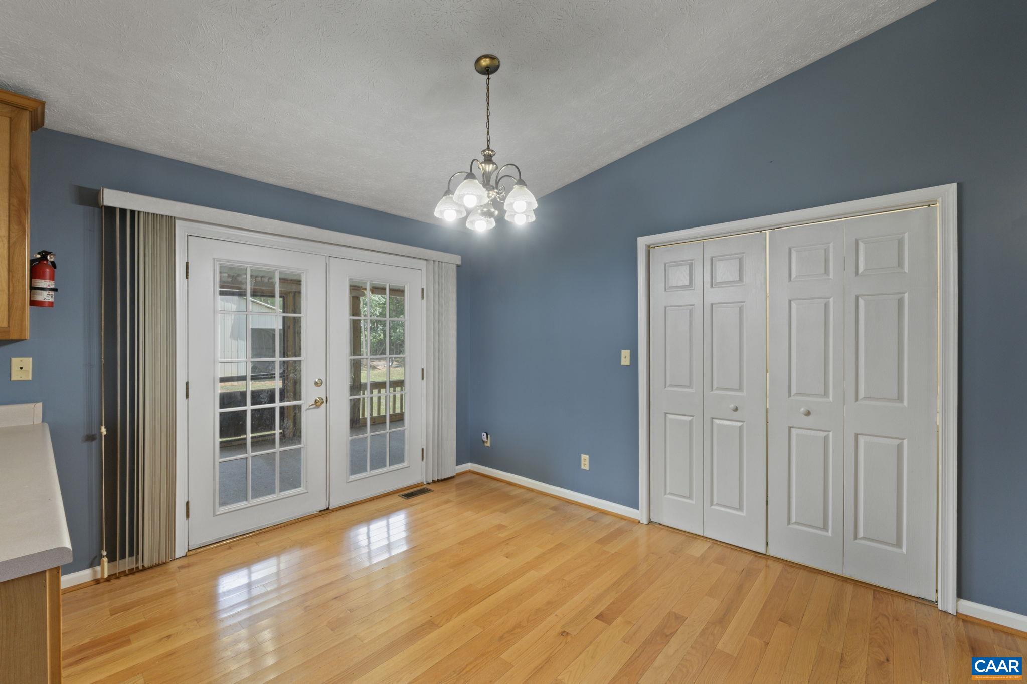 304 CORDELIA DR