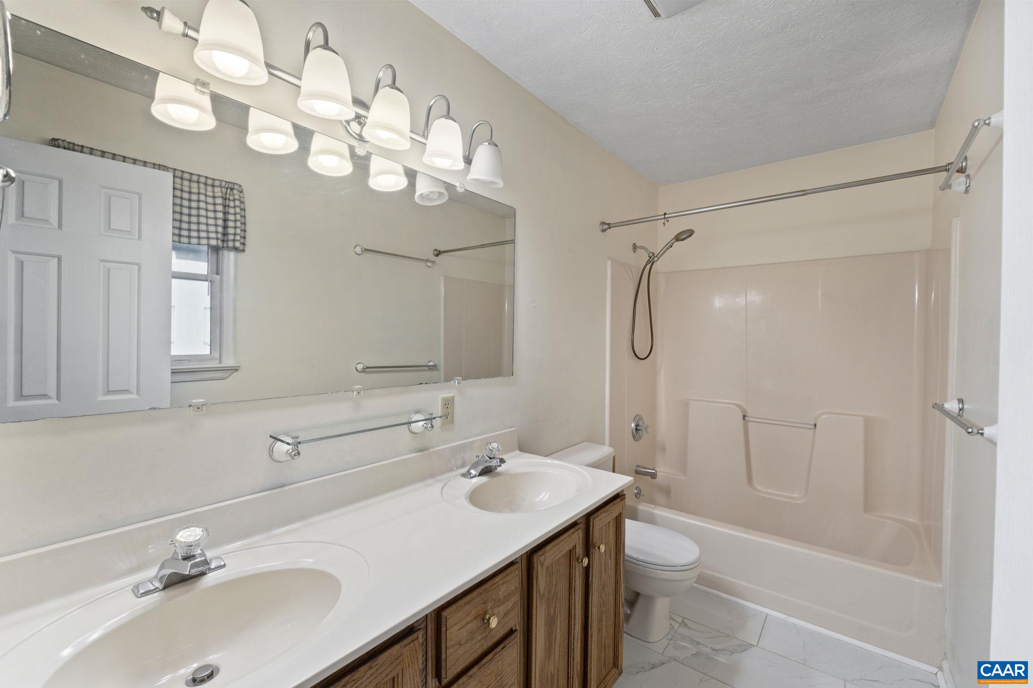 304 CORDELIA DR