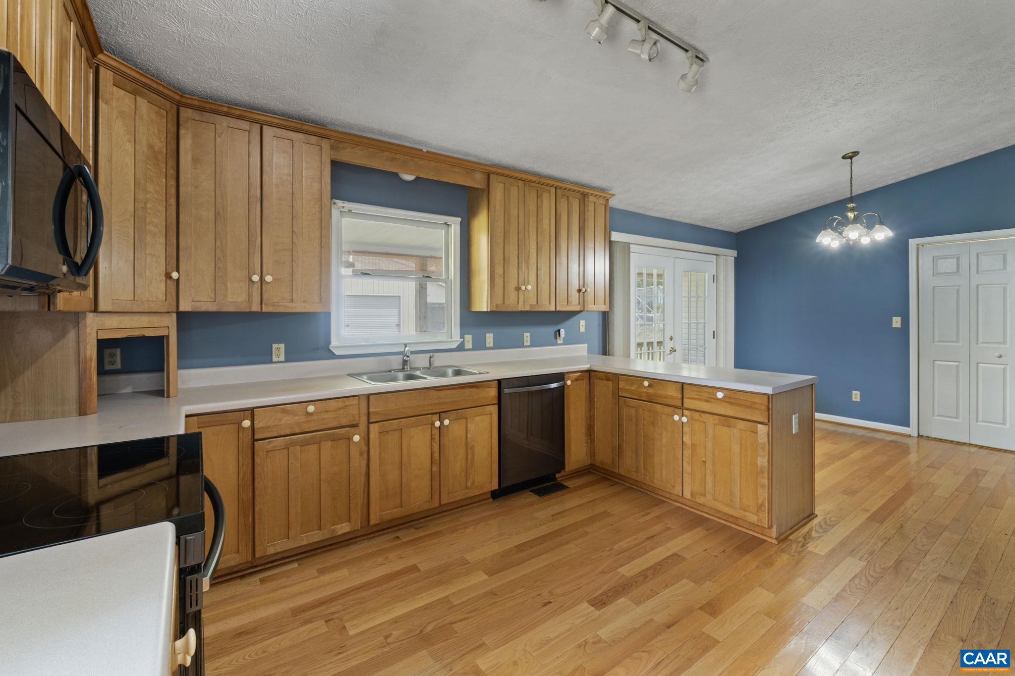 304 CORDELIA DR
