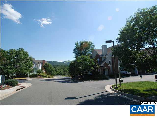 1015 WEYBRIDGE CT Unit: 305