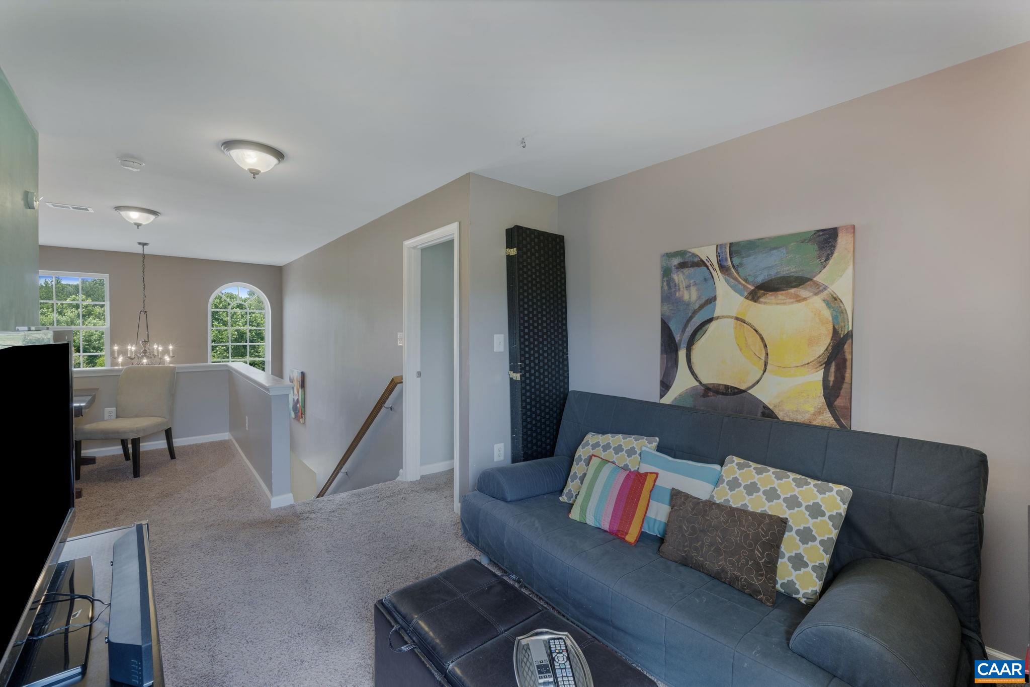 263 HOLLY HILL DR