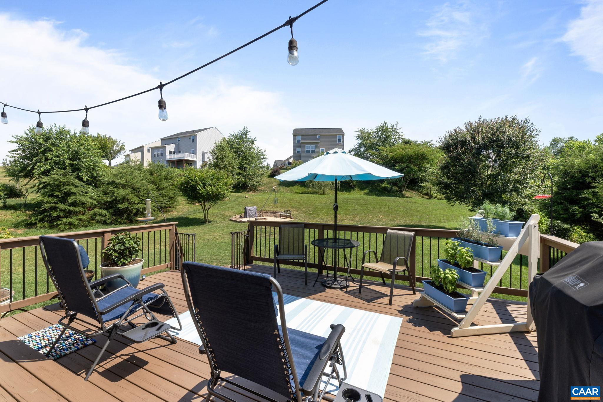 263 HOLLY HILL DR