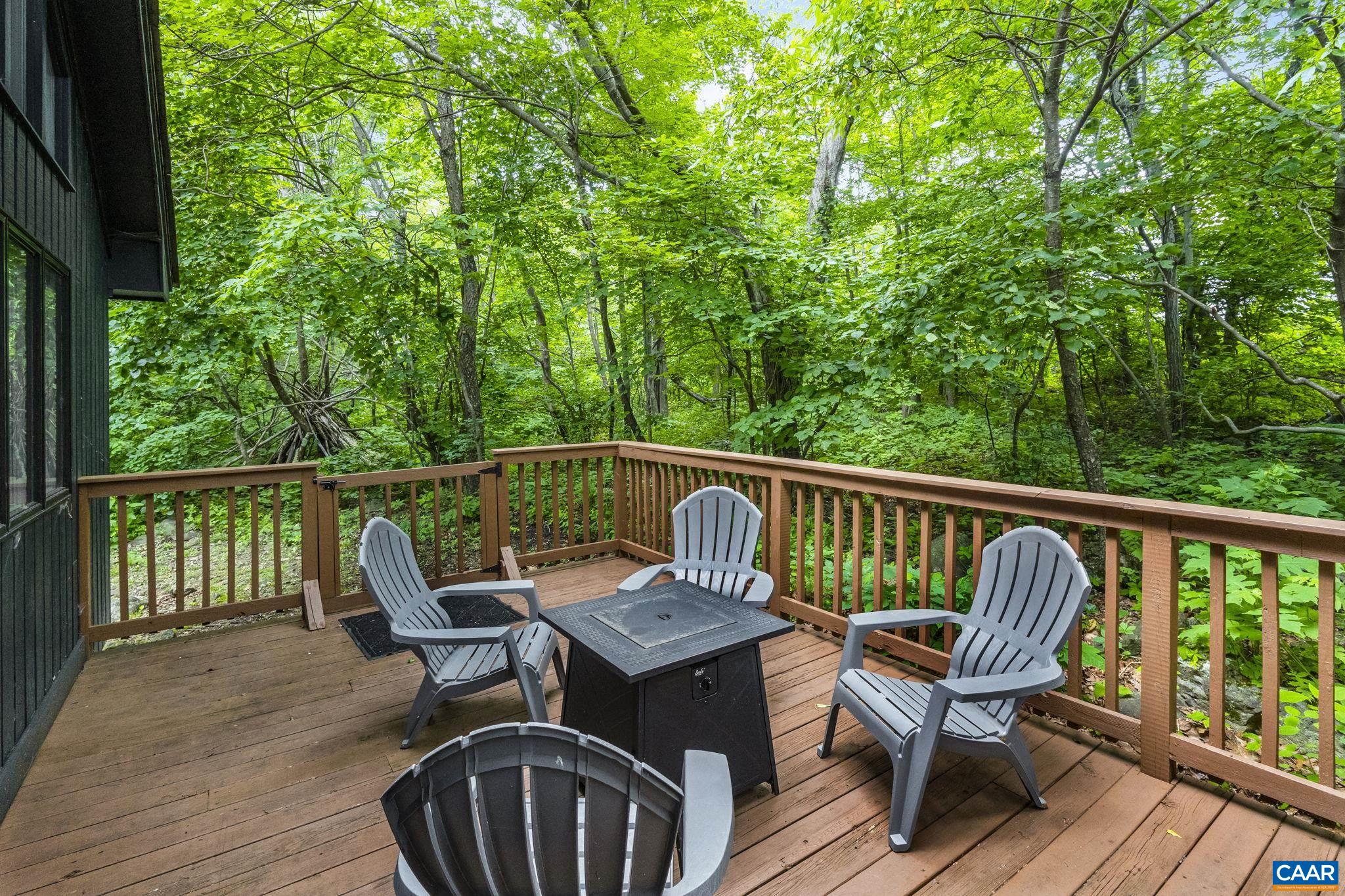 153 GUMTREE DR