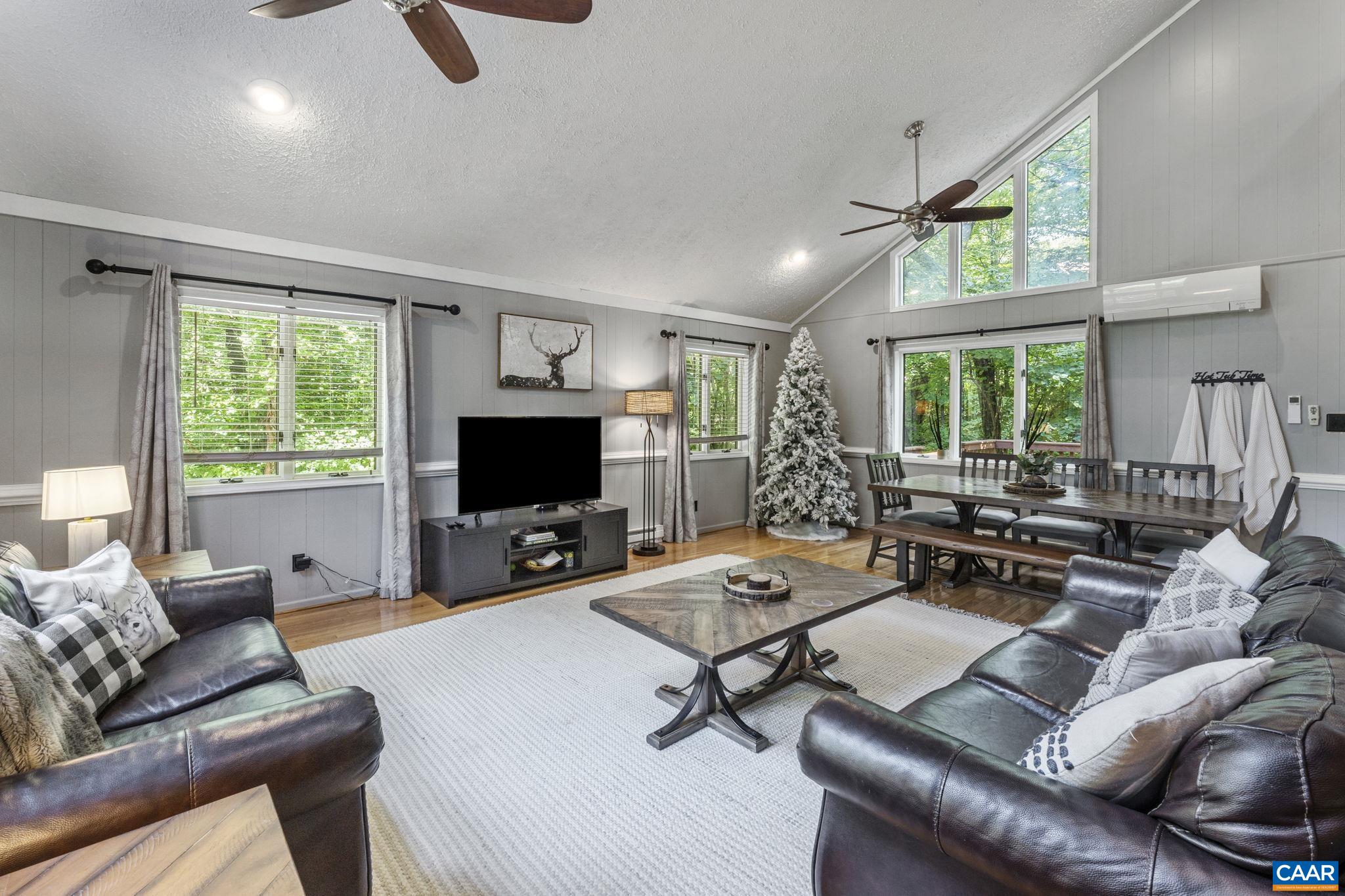 153 GUMTREE DR